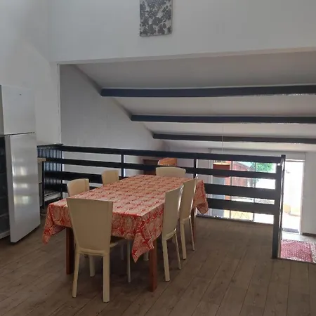 126 M With Pool Between Town And Sea Béziers