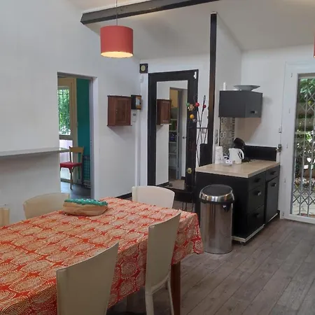 126 M With Pool Between Town And Sea Hotel Béziers