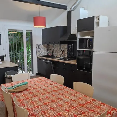 126 M With Pool Between Town And Sea 3* Béziers